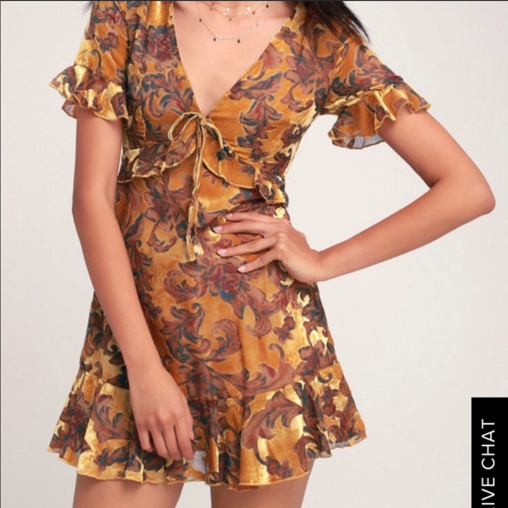 Lulus gold dress small